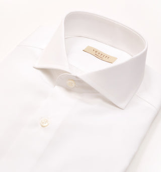 Colletto tagliato bianco